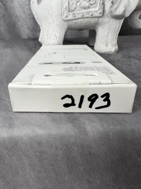 Apple MW2P3AM/A Lightning Digital A/V HDMI Adapter,iPhone 14/13/12 to TV Adapter gallery