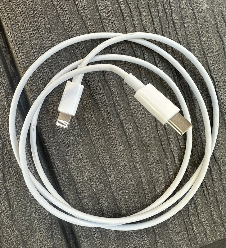 USB-C 8 Pin Charger Cable gallery