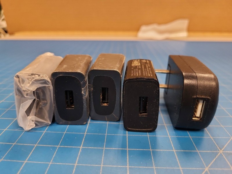 Lot of 5 USB Wall Charger Power Adapters 5V 2A 500mA Micro-USB & Type-C USB Cabl gallery