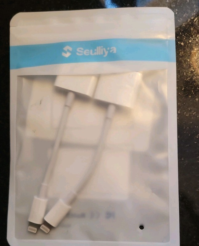 iPhone Adapter for Headphones Dual Splitter Headphones & Charging Adapter 2pk gallery