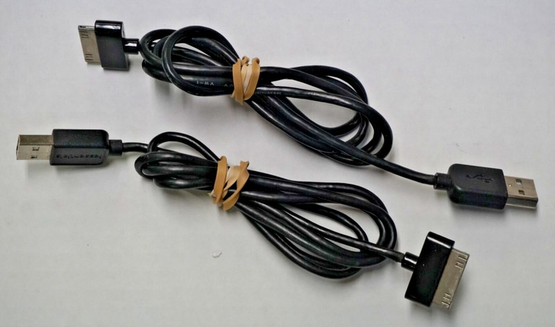 2 iEssentials 30 PIN USB Charging Sync Cable Cord iPad 1/2/3 iPod Nano 1-6 C5-5