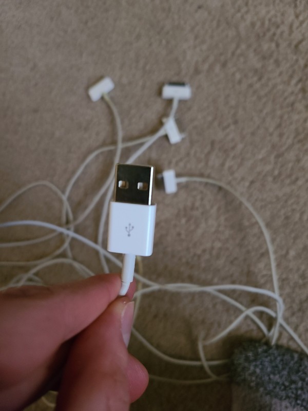 5 Original Apple USB Charger Data Sync Cable for iPhone 4/4S, 3S, iPod, iPad 2/3 gallery