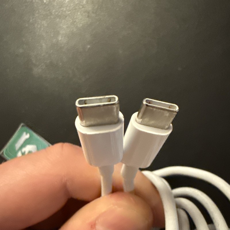 Apple Genuine OEM USB-C to USB-C Charging Cable 2M (6.36 ft) *A Grade* gallery