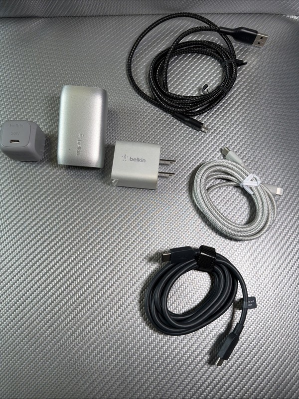 USB-C Charger Bundle Fast Charging Wall Block and Cables Belkin Griffin