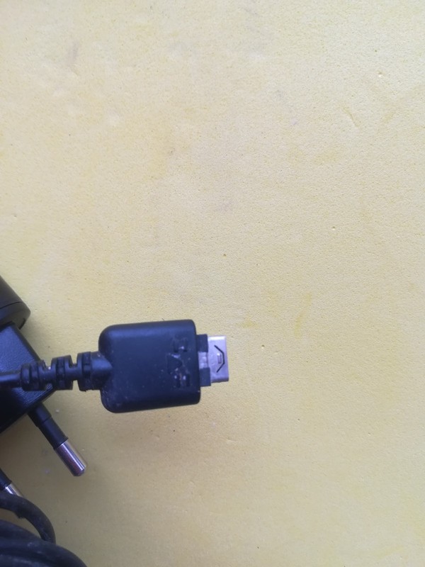 LG STA-P54ED 5.1V 0.7A Cellular Power Supply gallery