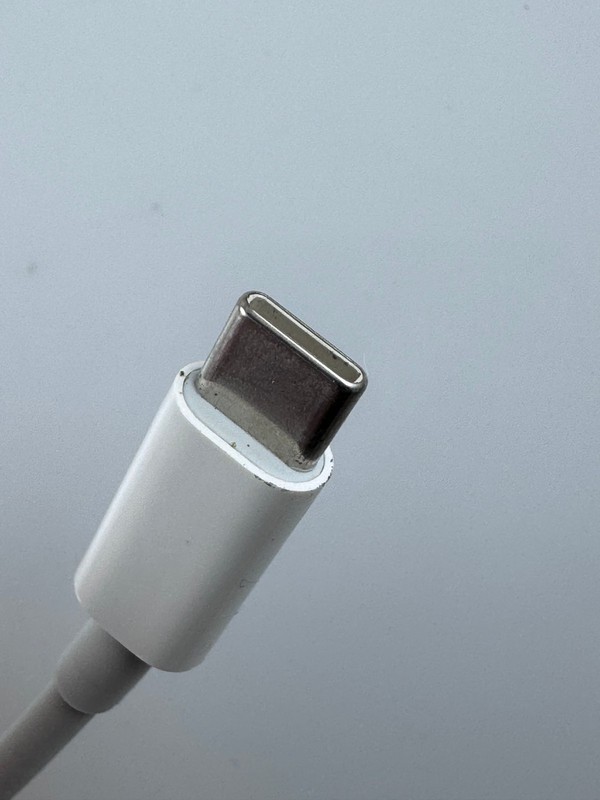 Original Apple Type C USB-C to 30Pin audio Adapter Cable for iPhone 15 16 17 PRO gallery