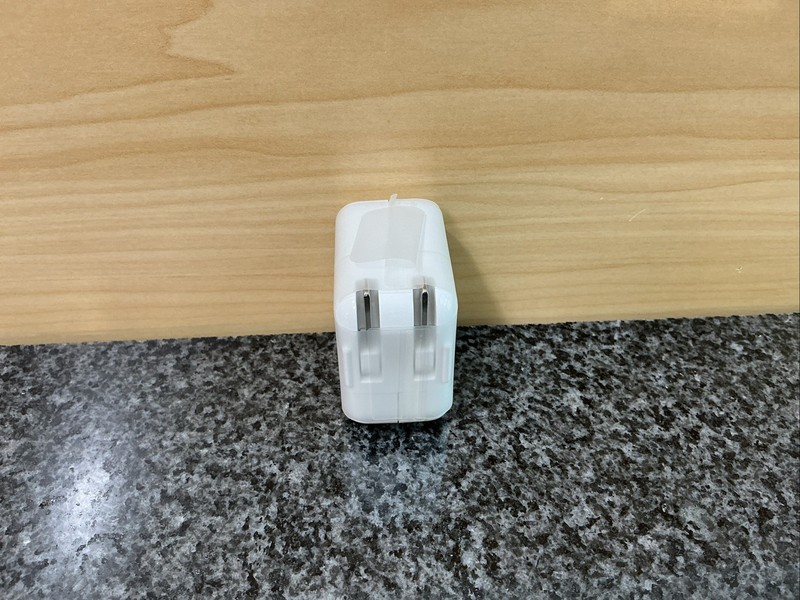 Apple 12 W USB Wall Power Adapter Mode A 1401 gallery