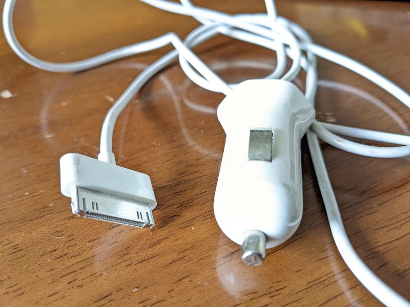 Puro MCHApple carica batteria auto iPhone 5V 1A cavo 140 cm bianco gallery