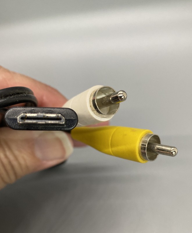 Samsung EA-CB20A12 SUC-C3 AV Cord