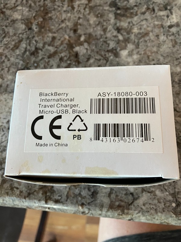 Blackberry International Travel Charger Accessories Micro USB ASY18080003
