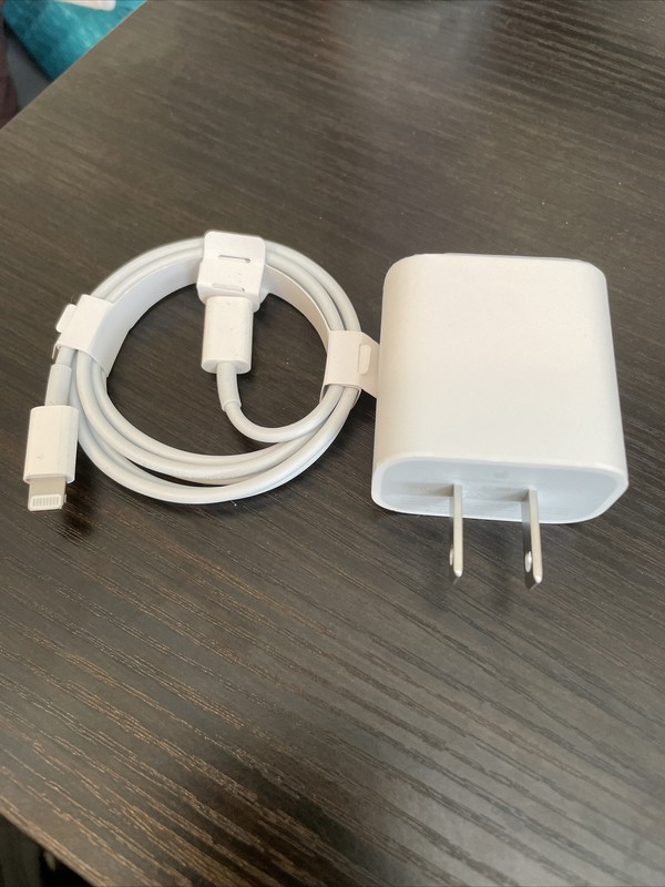 New Original Apple 20 W USB-C Charger & 3-FT Cable