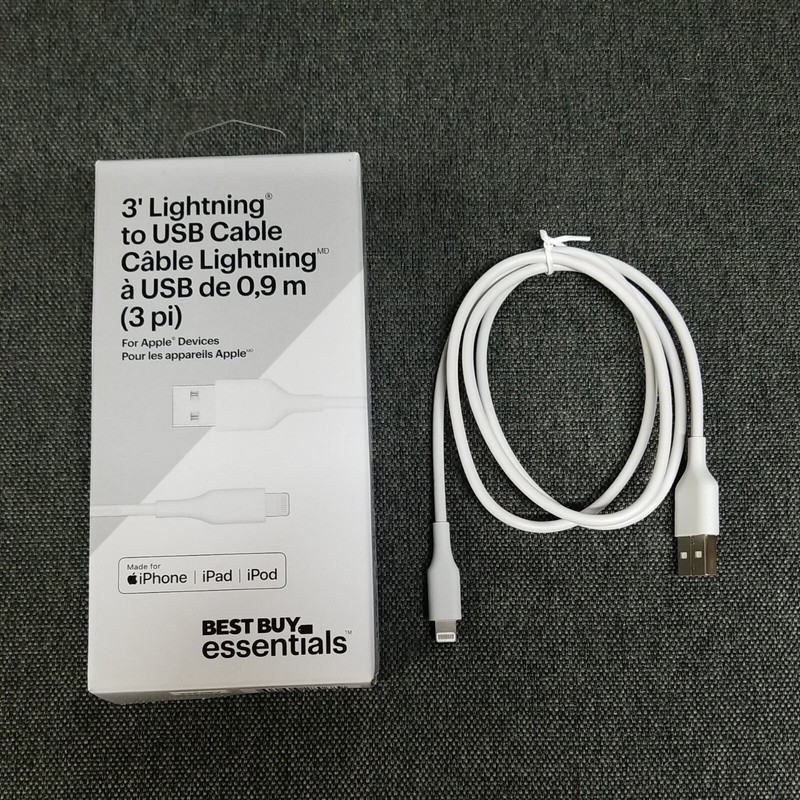 Best Buy Essentials 1m (3 ft.) Lightning to USB Cable MFi Certified