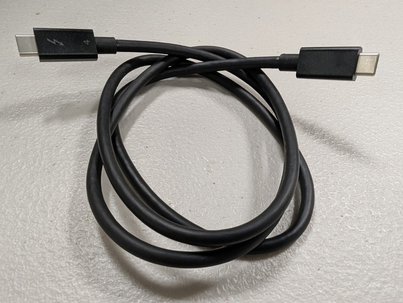 Thunderbolt 4 Replacement Cable (Plugable)