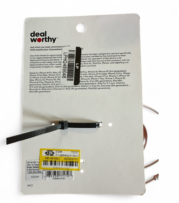 Deal Worthy 3ft Lighting to 3.5mm Audio Cable - White gallery