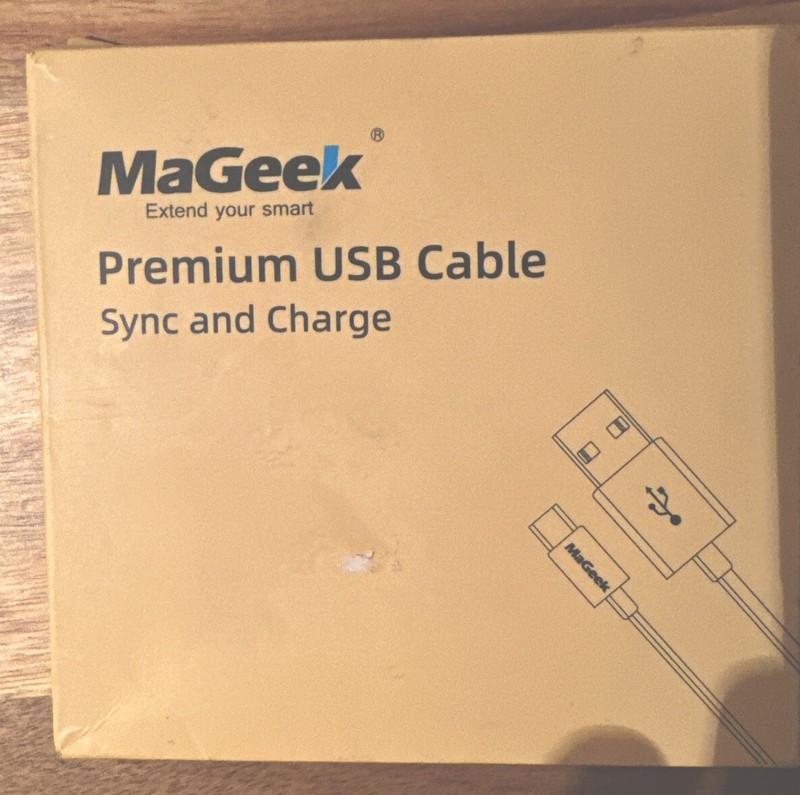 MaGeek White 10 Ft Premium USB Sync And Charge Cable To Micro USB New Open Box