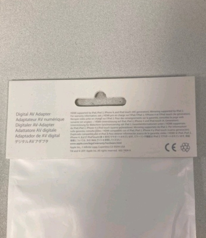 Apple 30-Pin Digital AV to HDMI Adapter Brand New In Package gallery