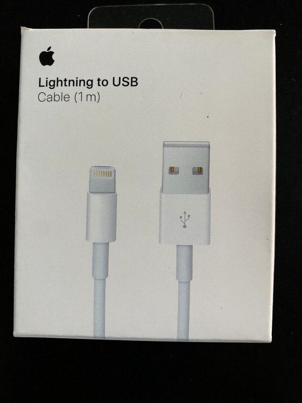 Apple 1M Lightning To USB Cable A1480 – FREE SHIPPING