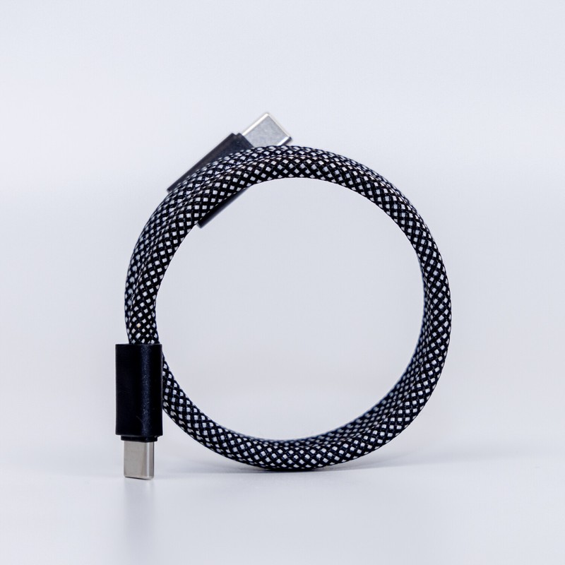 Anti-tangle Automatic shrink 60W Charging data cable For iPhone 15/Galaxy/Pixel