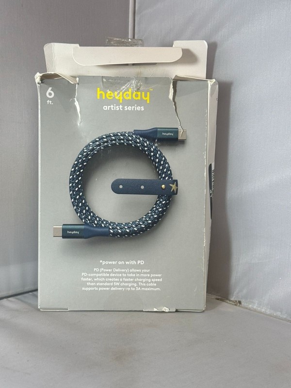 Heyday 6' USB-C to USB-C Cable Braided Fast-Charging gallery