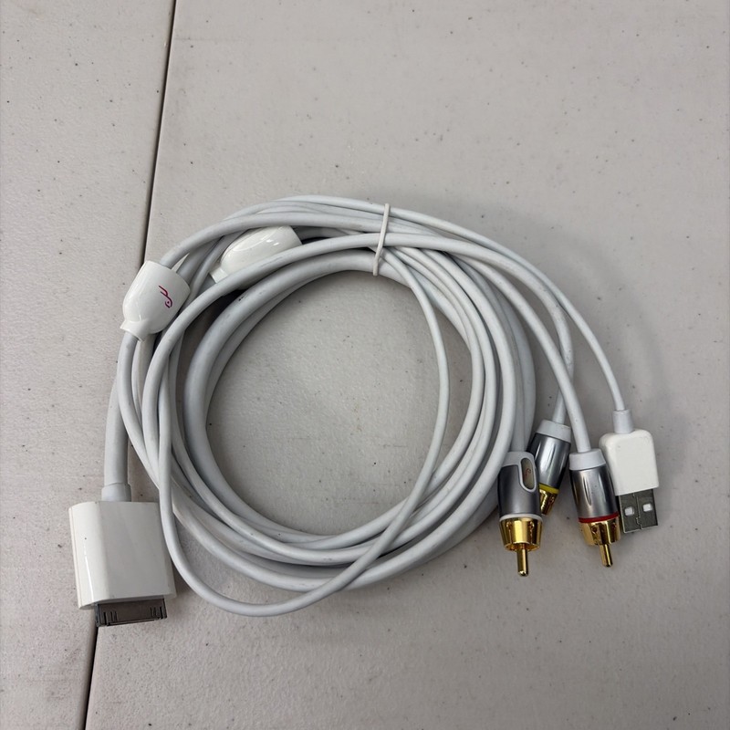Rocketfish Apple RGB Component A/V Video Cable 30-Pin for Ipod/Iphone/Ipod WHITE