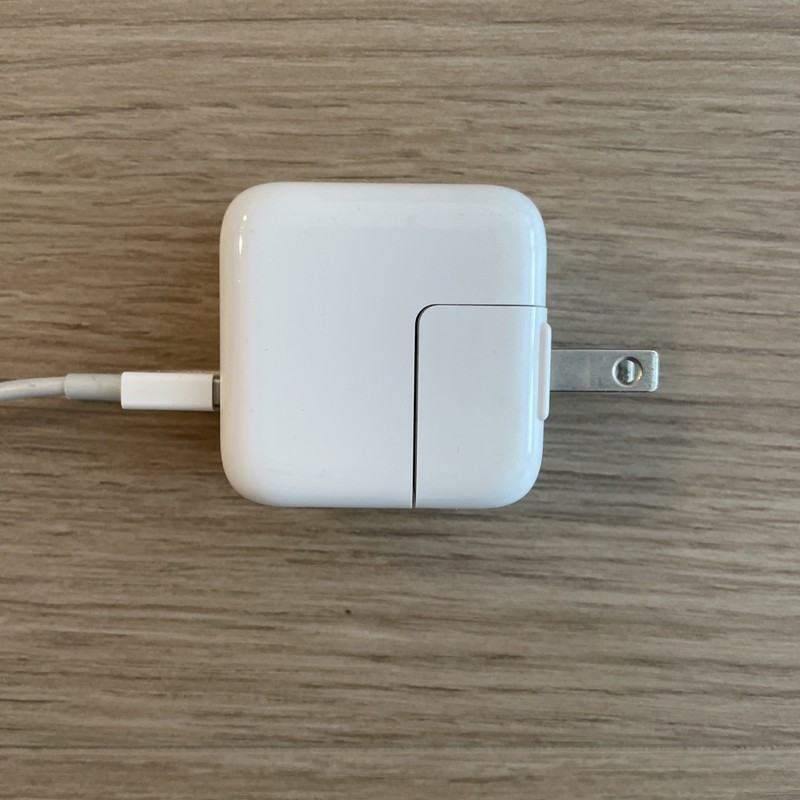 Genuine Apple 12W USB Power Adapter gallery