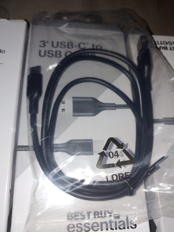 4PCS Best Buy Essentials 3 foot USB-C to USB A Cable Black gallery