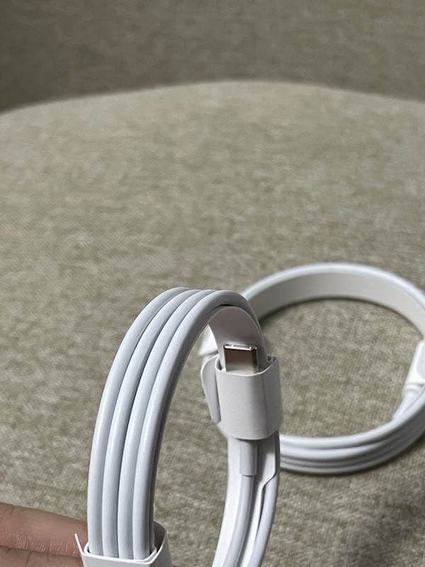 Apple OEM Original USB-C to Lightning Cable gallery