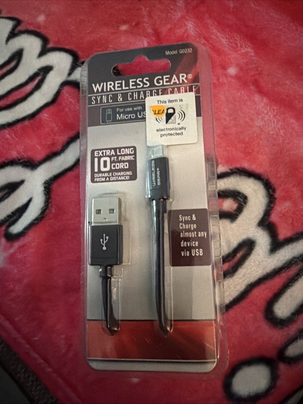 WirelessGear Sync & Charge Cable 10 ft Micro USB Universal Black Flexible gallery