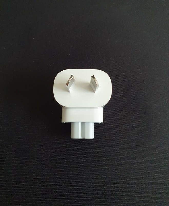 5x Genuine Apple AU Wall Plug Adapter “Duckhead” – Authentic Apple Charger Plug