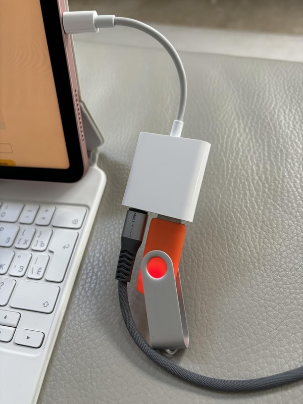 1pc USB C to USB Camera Adapter for iPhone 17 16 15 Pro Max OTG Fast Charging