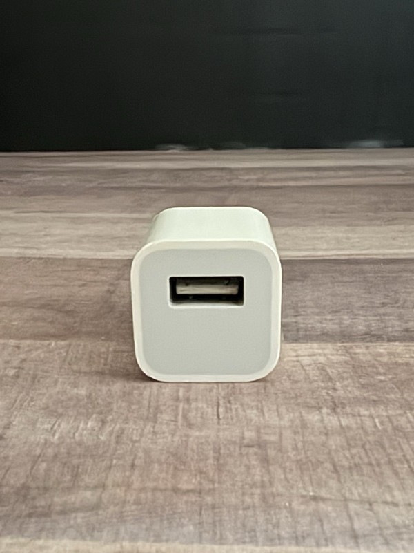 Apple A1265 USB Power Adapter for iPod & iPhone gallery