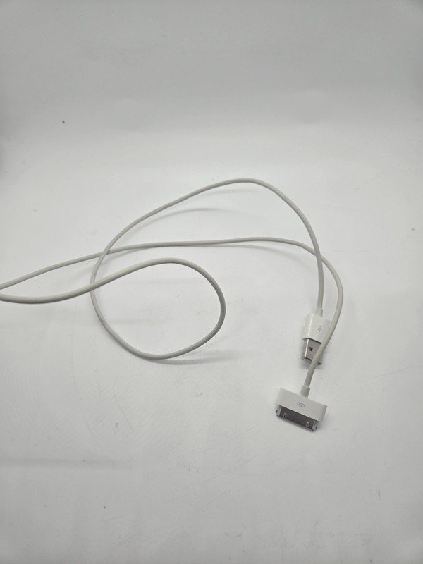 Apple 30-Pin to USB Charger Lot Of 7 gallery