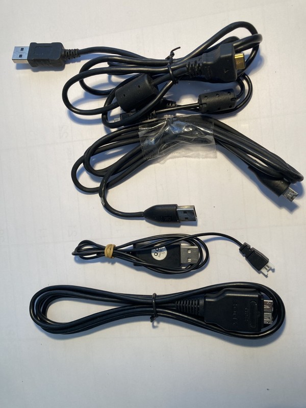 count of 5 converting cables from USB A to various plugs