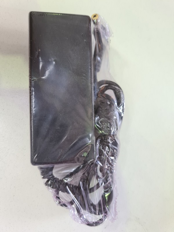 Genuine AC Adaptor(Mario) PA-1400-20GI (Input:100-240V)0.5A-Output:19.5V_2.05A gallery