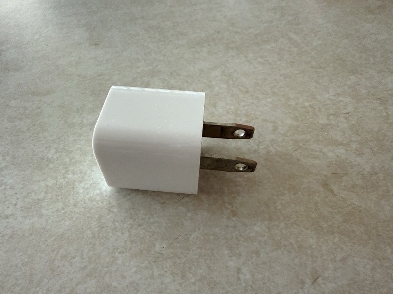 Genuine OEM Apple A1385 5W USB Travel Power Adapter Cube Charger iPhone iPad gallery