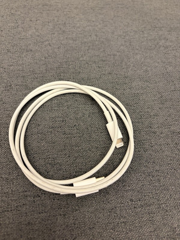 Lightning Chargers 2x USB C To lightning, 1x USB A To Lightning, 1x USB A Charge gallery