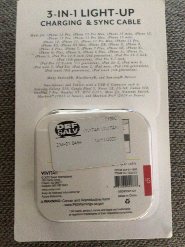 3-in-1 light up Charging and Sync Cable sealed in package gallery