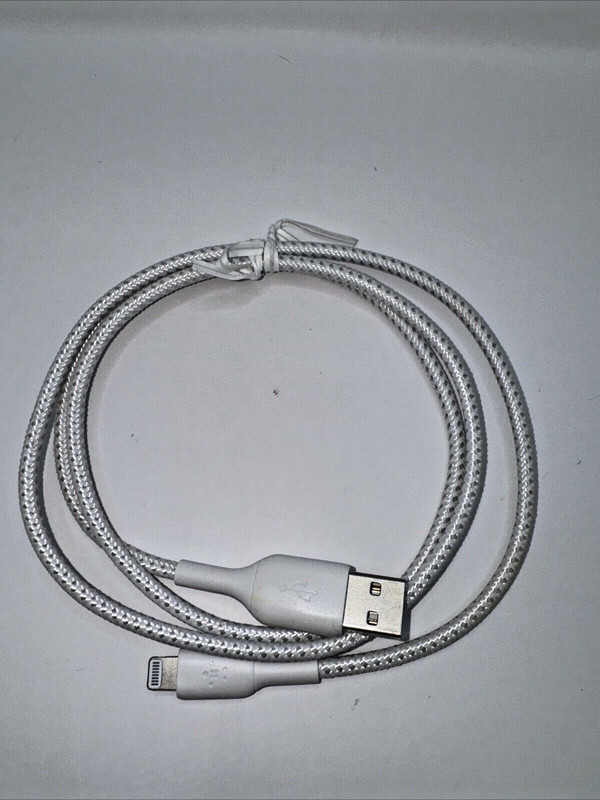 Belkin BoostCharge Braided Cable For Apple - 3.3ft/1M - White gallery