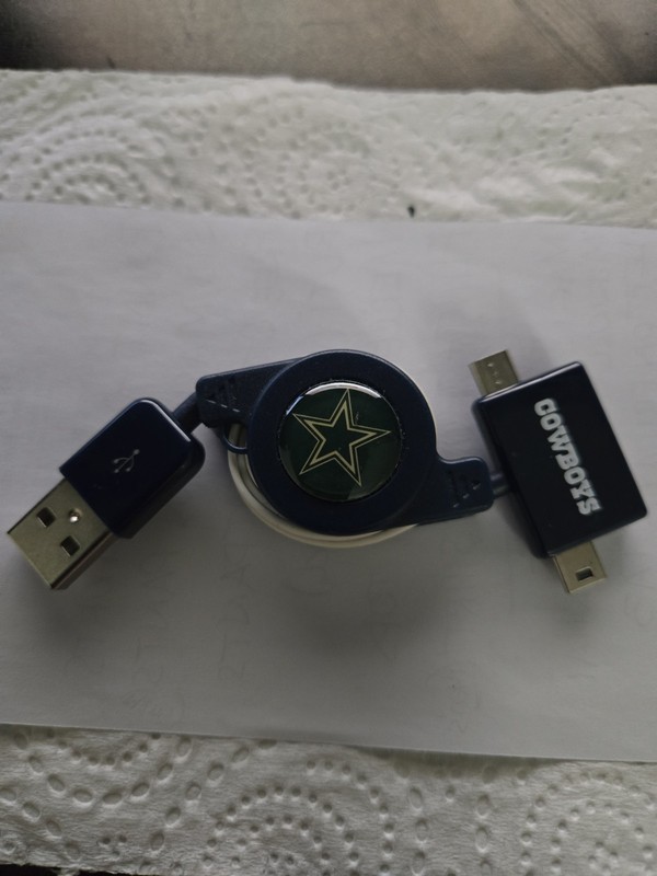 Dallas Cowboys Logo Retractable 3-in-1 Charging Cable. Sliding Cover Over Nylon