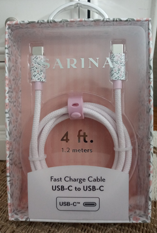 Sarina Fast Charging Cable USB-C To USB-C Cable 4 Feet Tangle Free NIB