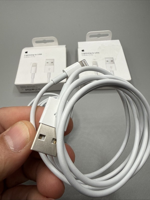 2x Original Apple MUQW3AM/A 1M 3Ft White Lightning to USB Cable - A1 gallery