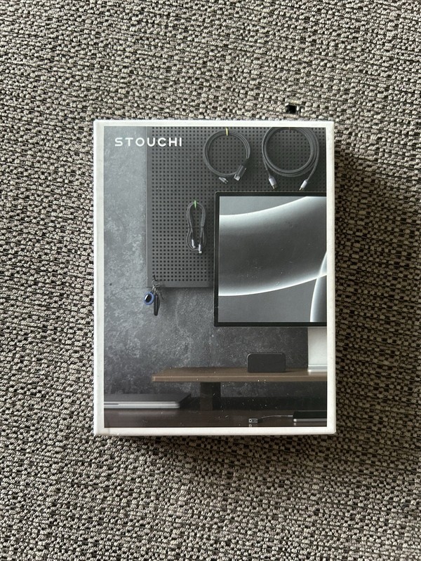 Stouchi USB C To Headphone And Charger Adapter Model Y7 (B3)