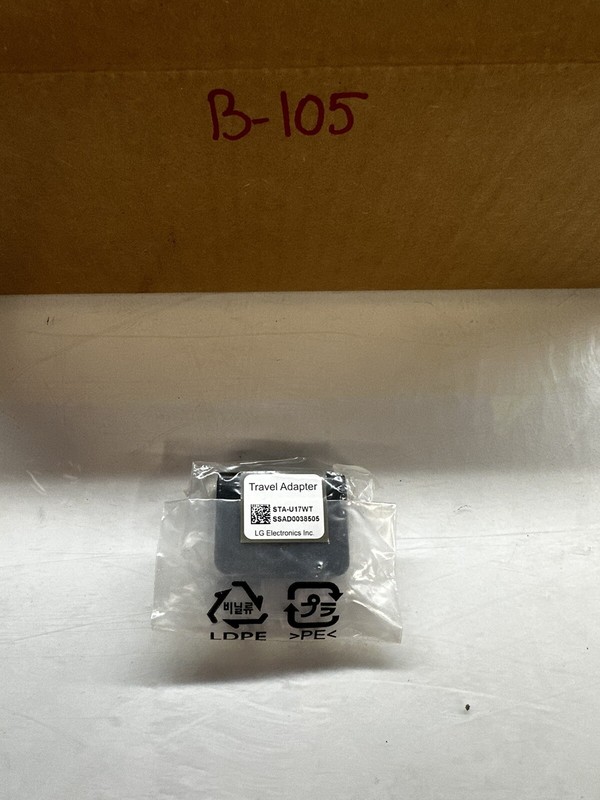 LG (STA-U17W) 5V 0.7A Travel Adapter for USB Devices – Black