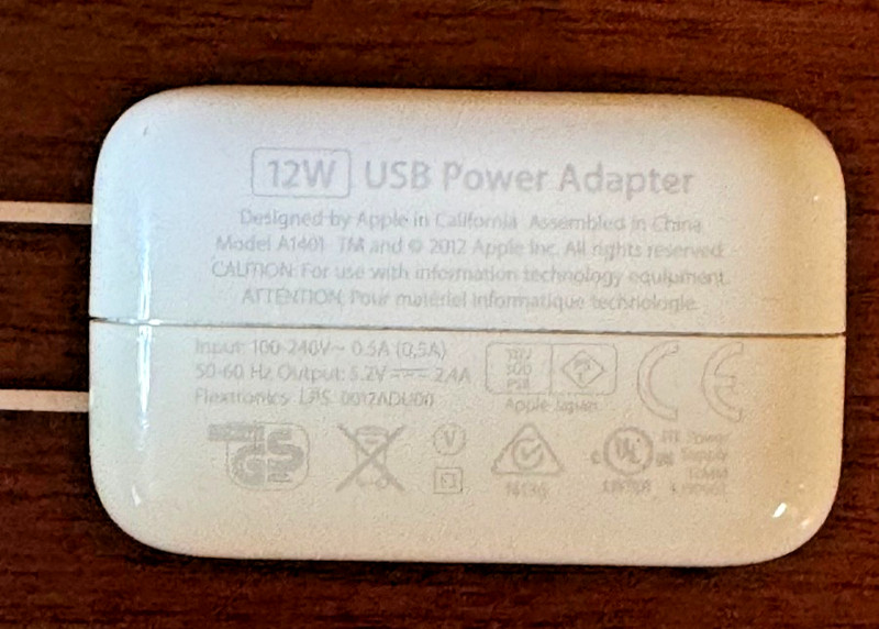 Lot of 5 - Apple USB Power Adapter Charger Wall Cube 5 Watt / 10 Watt / 12 Watt gallery