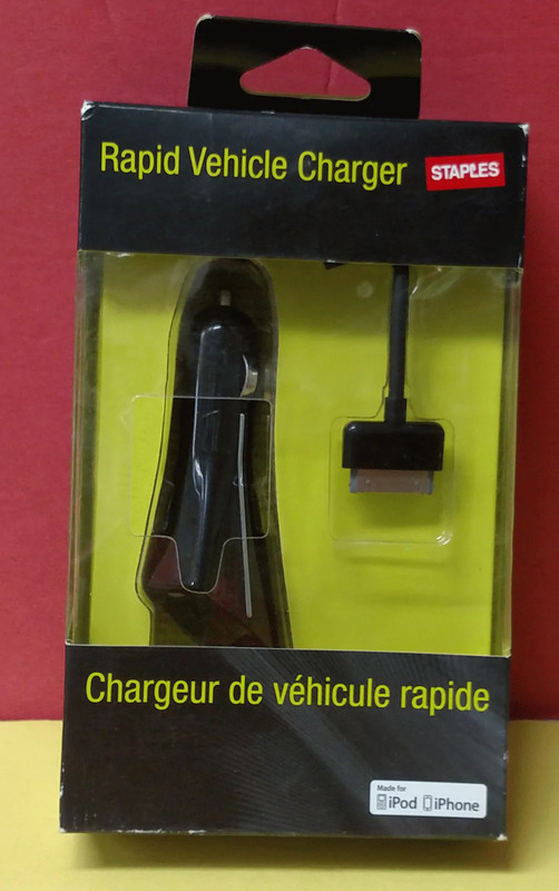 iPhone iPod 5 Volt 1 Amp Rapid Vehicle Charger Staples 22211 Brand New