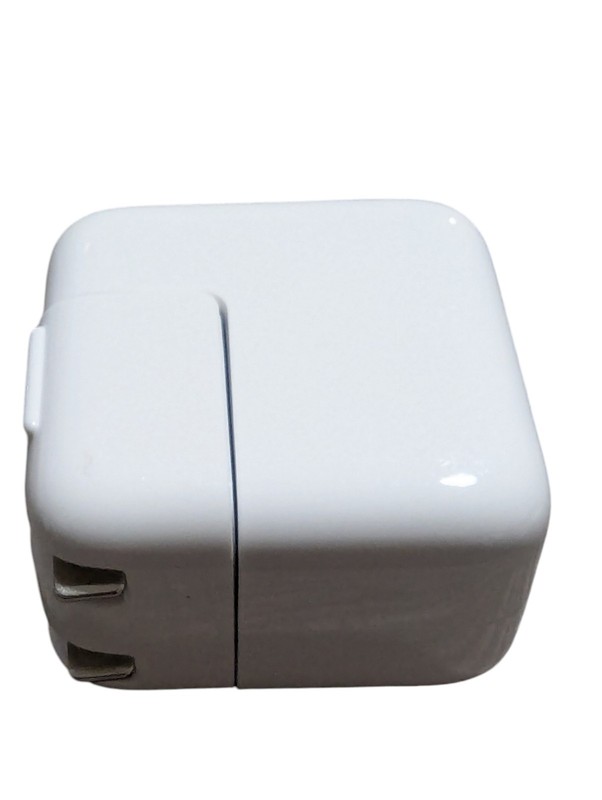 Ab. Apple (MGN03AM/A) 12W USB Power Adapter gallery