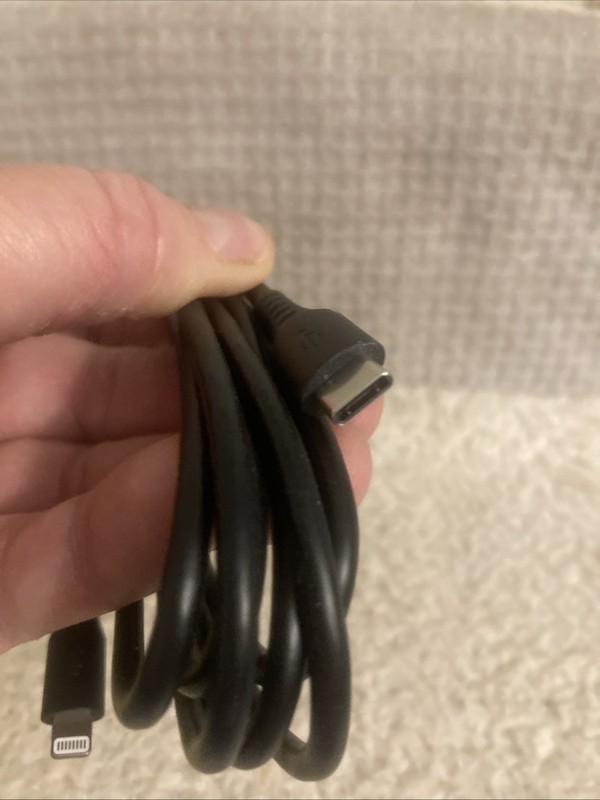 Connect Onn USB-C Cable 6'ft (1.8M) gallery