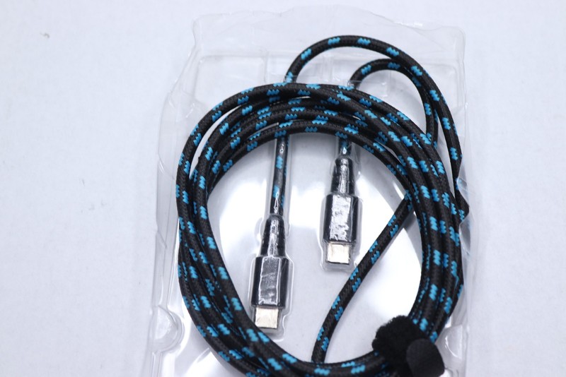 Tech and Go 6 ft. Braided Cable for USB-C to USB-C gallery