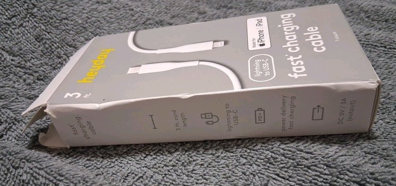Heyday 3' Lightening To USB-C Fast Charging Cable - white, Made For iPhone iPad gallery