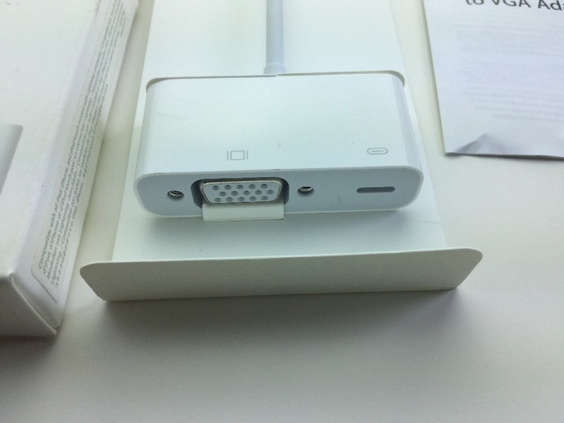 New Genuine OEM Apple A1439 Lightning to VGA Adapter MD825ZM/A gallery